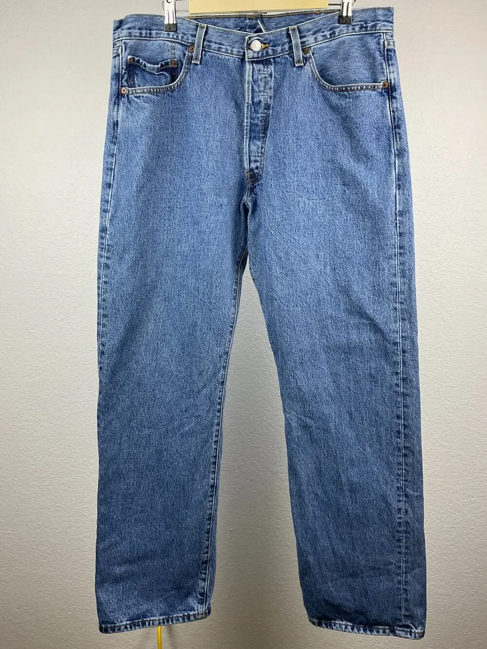 Vintage 2005 Levi's 501 Jeans Mens 38x32 Medium Stonewash Button Fly Y2K